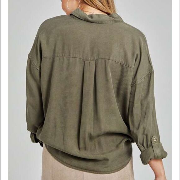 Altar’d State Army Green Camden Top Long Sleeve Size Medium Lightweight - Picture 2 of 9
